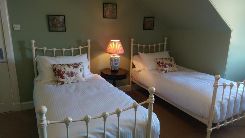 Lochinver Guesthouse Еър Екстериор снимка