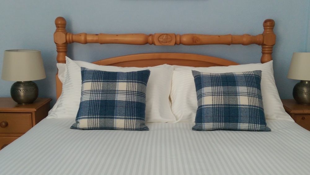 Lochinver Guesthouse Еър Екстериор снимка