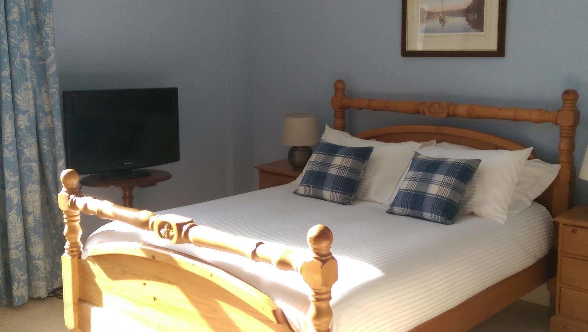 Lochinver Guesthouse Еър Екстериор снимка