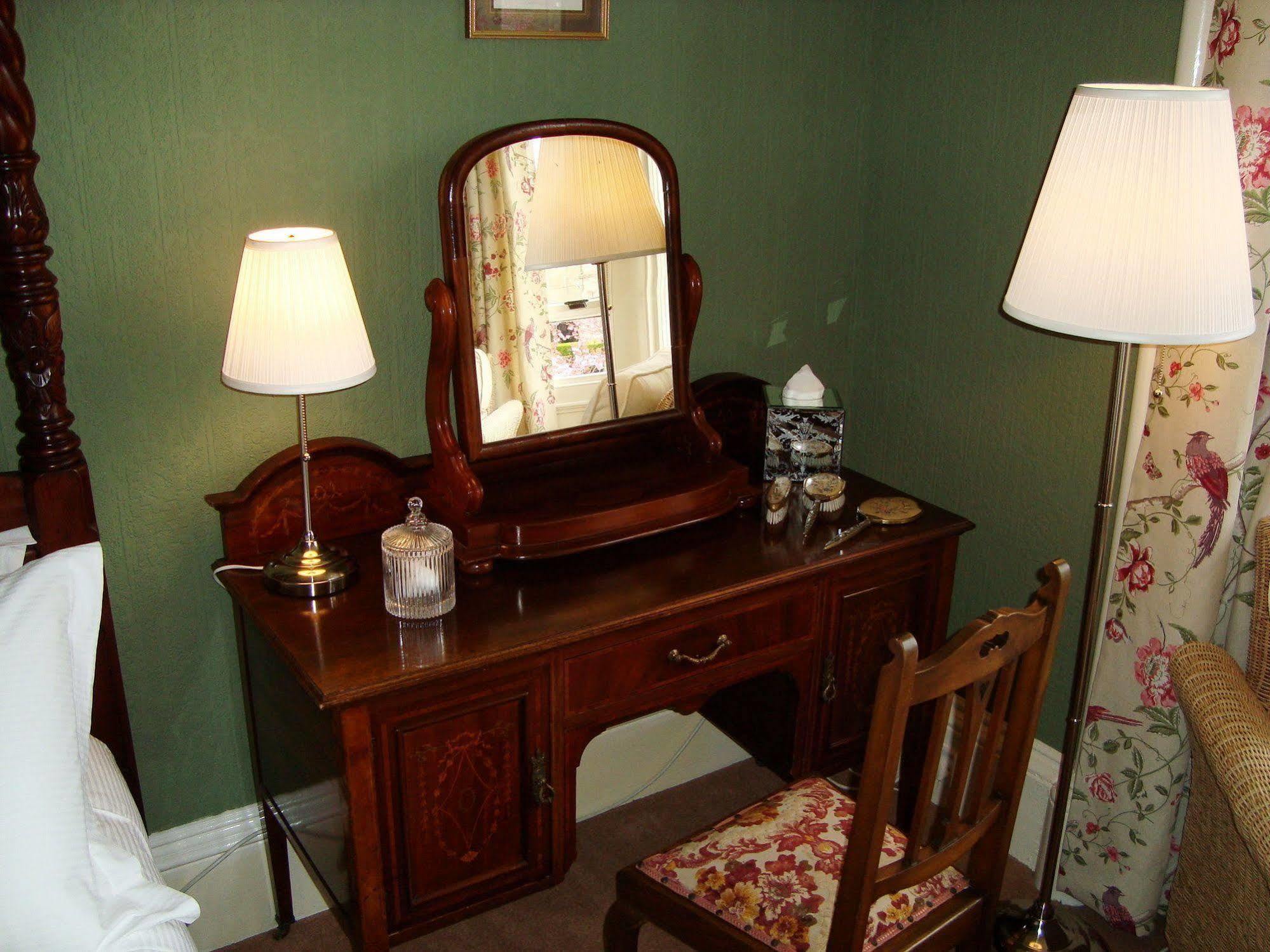 Lochinver Guesthouse Еър Екстериор снимка